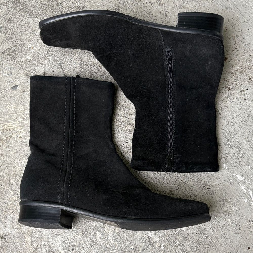 C La Canadienne lavender waterproof ankle boots